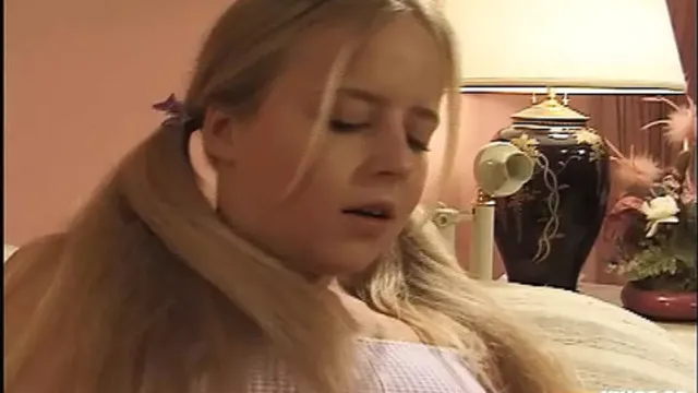 Horny🥵 Teen Enjoys Deep Throating and Hard Fucking by a Fit Guy