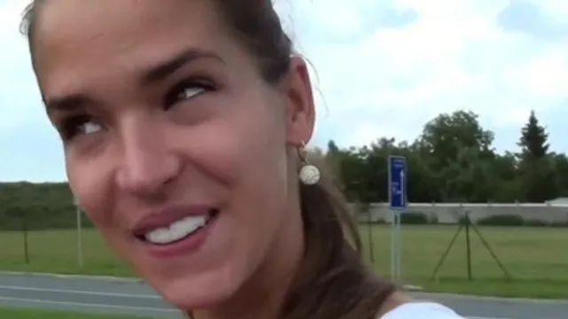 Czech Amateurs′ Bizarre Encounter: Beauty Gets Devastated By The Dick🌭