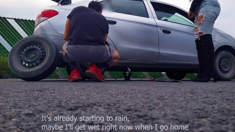 Wild Car Sex: Thank You For Fixing His Ride!