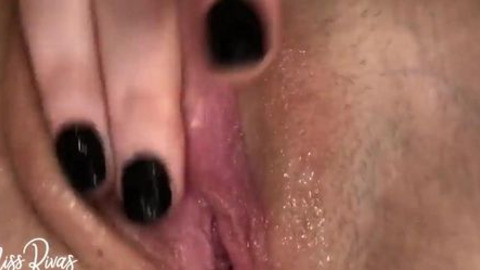 Hot ASMR Siren Screams As She Finger Fucks Her Drenched Cunt✌
