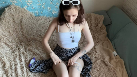 'Bi Mate Begs BFF for Jerking Tips, Receives Cuming Lesson'