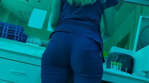 Candid hot nurse ass🍑