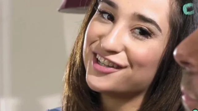 Petite Teen girlfriend Isabella Pleases hunk With  Anal👌