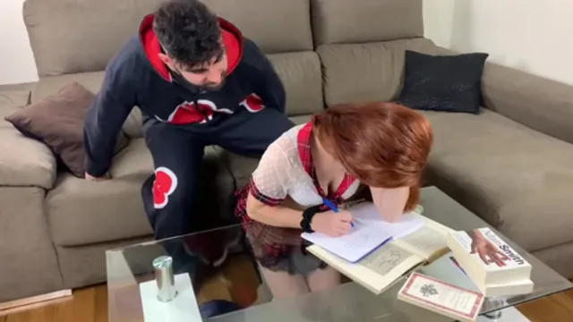 Helping my girlfriend study led to her sucking me off and ending up pinned on my cock🌭