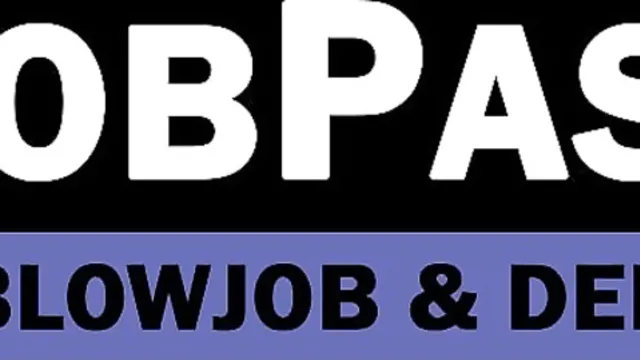 Kiara Cole diverting boyfriend from games with cock sucking