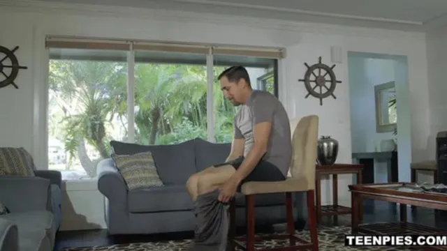 TeenPies - Teen (Sierra Nicole) Filled up By BlindFolded hunk porn (Nicoline Yiki)