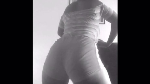 WATCH ME TWERK THAT ASS LIKE NEVER BEFORE (HOT)DONT OWN RIGHT TO THIS MUSIC