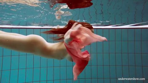 'Polish nympho gets her European booty pounded underwater - massive juggs edition!'