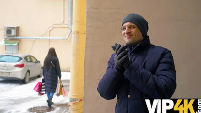 Debt4k  Candy Kay′s husband lets collector explore her tight holes