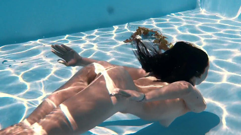 Fernanda Releve Wet and Wild Gymnast