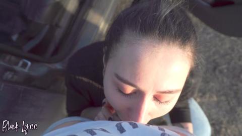 Sucking dick🌭 in public, swallowing cum under the sun