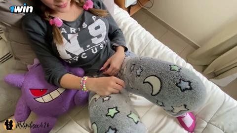 Granddad ravishes young daughter's virgin pussy🌮️ for the first time