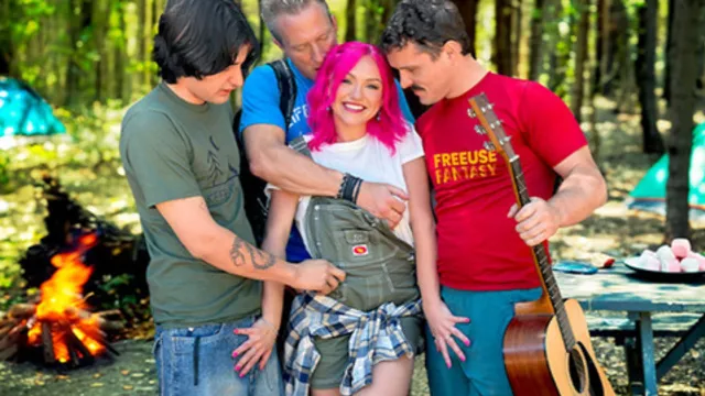 Group Play! We Share My GF and Screw Outside - Free Use Fantasy